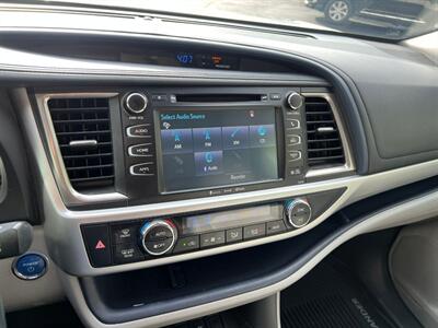 2019 Toyota Highlander Hybrid XLE   - Photo 40 - Salt Lake City, UT 84115