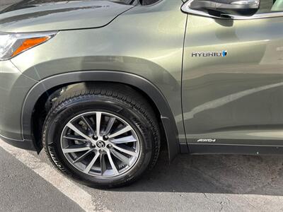 2019 Toyota Highlander Hybrid XLE   - Photo 14 - Salt Lake City, UT 84115