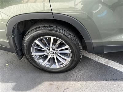2019 Toyota Highlander Hybrid XLE   - Photo 12 - Salt Lake City, UT 84115