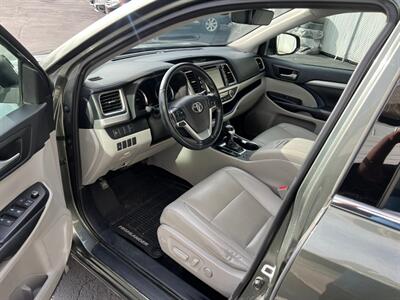 2019 Toyota Highlander Hybrid XLE   - Photo 16 - Salt Lake City, UT 84115