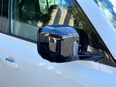 2025 Land Rover Defender 110 P300 S   - Photo 9 - Salt Lake City, UT 84115