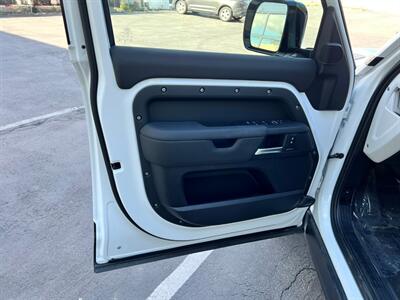 2025 Land Rover Defender 110 P300 S   - Photo 20 - Salt Lake City, UT 84115