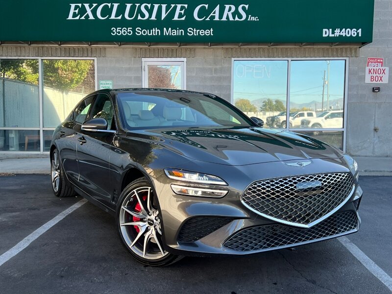 2025 Genesis G70 2.5T Standard