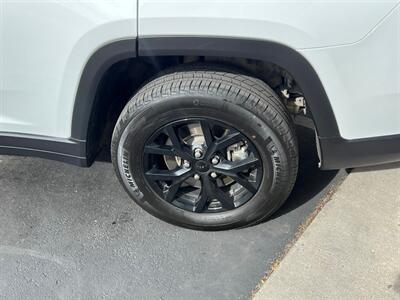 2024 Jeep Grand Cherokee L Altitude   - Photo 12 - Salt Lake City, UT 84115