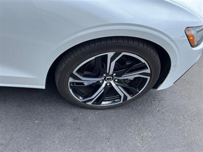 2024 Volvo S60 B5 Plus Dark Theme   - Photo 11 - Salt Lake City, UT 84115