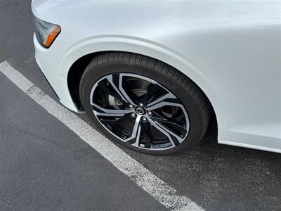 2024 Volvo S60 B5 Plus Dark Theme   - Photo 14 - Salt Lake City, UT 84115