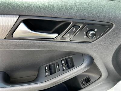2017 Volkswagen Jetta 1.4T SE   - Photo 24 - Salt Lake City, UT 84115