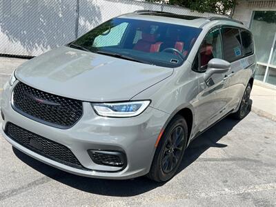 2021 Chrysler Pacifica Limited   - Photo 3 - Salt Lake City, UT 84115