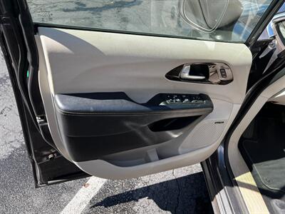 2021 Chrysler Pacifica Limited - Photo 17 - Salt Lake City, UT 84115