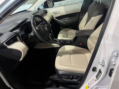 2024 Toyota Corolla Cross XLE   - Photo 30 - Salt Lake City, UT 84115