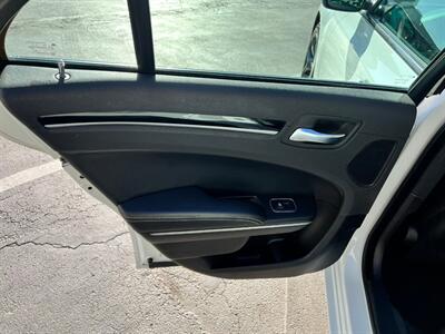 2022 Chrysler 300 S V6   - Photo 23 - Salt Lake City, UT 84115