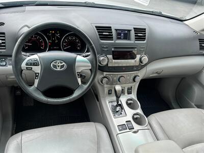 2011 Toyota Highlander   - Photo 23 - Salt Lake City, UT 84115