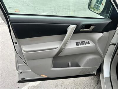 2011 Toyota Highlander   - Photo 18 - Salt Lake City, UT 84115