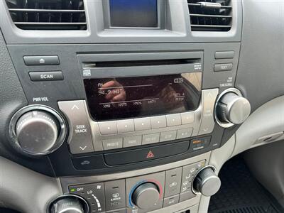 2011 Toyota Highlander   - Photo 33 - Salt Lake City, UT 84115