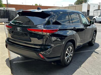 2023 Toyota Highlander XLE - Photo 7 - Salt Lake City, UT 84115