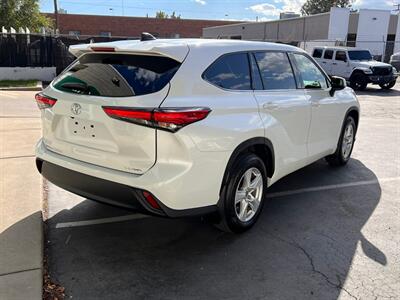 2022 Toyota Highlander LE - Photo 7 - Salt Lake City, UT 84115