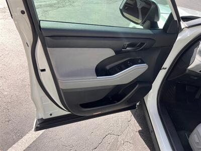 2022 Toyota Highlander LE - Photo 16 - Salt Lake City, UT 84115