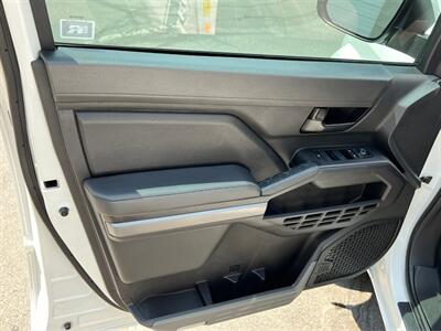 2024 Toyota Tacoma SR5   - Photo 18 - Salt Lake City, UT 84115