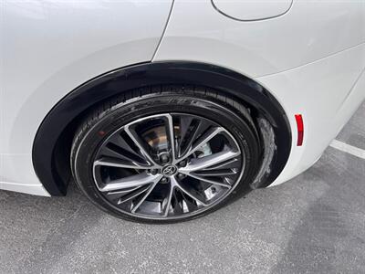 2026 Toyota Prius Limited - Photo 9 - Salt Lake City, UT 84115