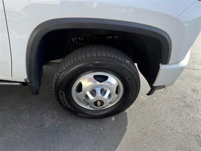 2022 Chevrolet Silverado 3500HD High Country   - Photo 12 - Salt Lake City, UT 84115