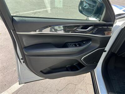 2024 Jeep Grand Cherokee Trailhawk 4xe - Photo 19 - Salt Lake City, UT 84115