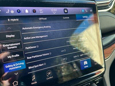 2024 Jeep Grand Cherokee Trailhawk 4xe - Photo 45 - Salt Lake City, UT 84115