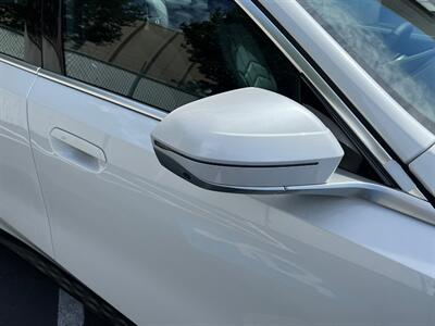 2024 BMW 5 Series 530i xDrive   - Photo 9 - Salt Lake City, UT 84115