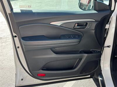 2023 Honda Passport EX-L   - Photo 18 - Salt Lake City, UT 84115