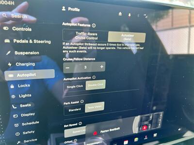 2022 Tesla Model S Plaid   - Photo 29 - Salt Lake City, UT 84115