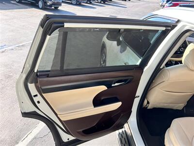 2021 Toyota Highlander XLE   - Photo 24 - Salt Lake City, UT 84115
