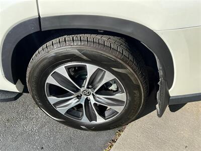 2021 Toyota Highlander XLE   - Photo 14 - Salt Lake City, UT 84115
