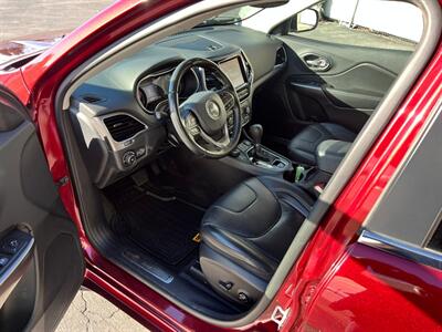 2019 Jeep Cherokee Overland   - Photo 14 - Salt Lake City, UT 84115