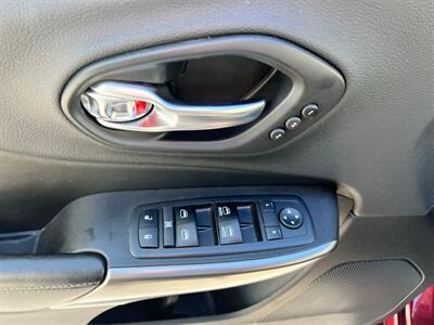 2019 Jeep Cherokee Overland   - Photo 24 - Salt Lake City, UT 84115