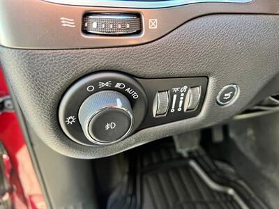 2019 Jeep Cherokee Overland   - Photo 26 - Salt Lake City, UT 84115