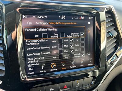 2019 Jeep Cherokee Overland   - Photo 39 - Salt Lake City, UT 84115