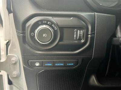 2024 Jeep Wrangler Sahara 4xe - Photo 42 - Salt Lake City, UT 84115