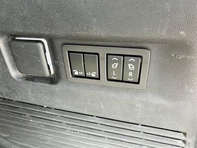 2023 Chevrolet Suburban Premier   - Photo 28 - Salt Lake City, UT 84115