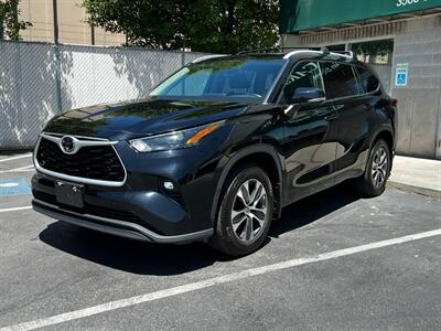 2022 Toyota Highlander XLE   - Photo 3 - Salt Lake City, UT 84115