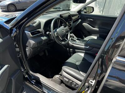 2022 Toyota Highlander XLE   - Photo 16 - Salt Lake City, UT 84115