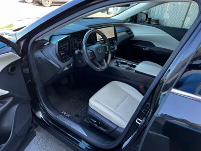 2023 Lexus RX 350h Premium   - Photo 16 - Salt Lake City, UT 84115