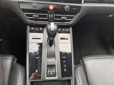 2025 Porsche Macan - Photo 39 - Salt Lake City, UT 84115