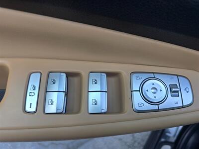 2021 Hyundai SANTA FE Calligraphy   - Photo 15 - Salt Lake City, UT 84115