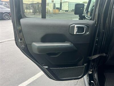 2024 Jeep Wrangler Rubicon X 4xe   - Photo 21 - Salt Lake City, UT 84115