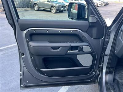 2024 Land Rover Defender 130 P400 X-Dynamic SE   - Photo 16 - Salt Lake City, UT 84115