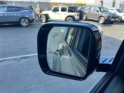 2024 Land Rover Defender 130 P400 X-Dynamic SE   - Photo 45 - Salt Lake City, UT 84115