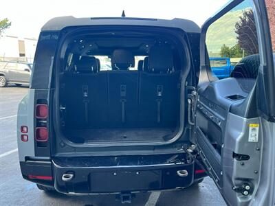 2024 Land Rover Defender 130 P400 X-Dynamic SE   - Photo 7 - Salt Lake City, UT 84115