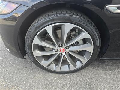 2020 Jaguar XE P300 R-Dynamic S   - Photo 13 - Salt Lake City, UT 84115