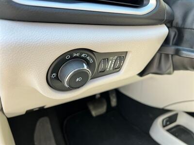 2023 Chrysler Pacifica Touring L   - Photo 27 - Salt Lake City, UT 84115