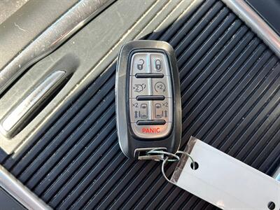 2023 Chrysler Pacifica Touring L   - Photo 35 - Salt Lake City, UT 84115