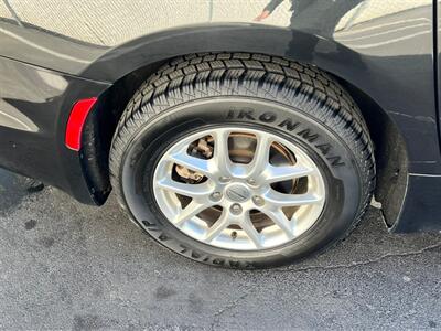 2023 Chrysler Pacifica Touring L   - Photo 11 - Salt Lake City, UT 84115